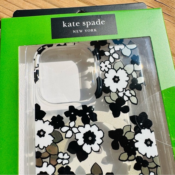 Kate Spade Black and White Floral Protective Case for iPhone 15 Pro Max - Picture 3 of 4